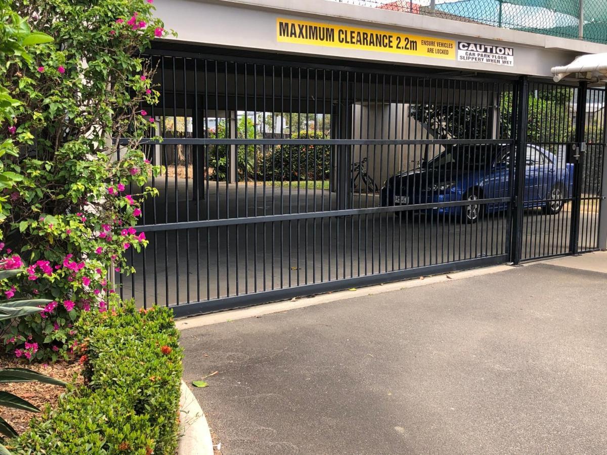 Cairns Reef Apartments & Motel Esterno foto
